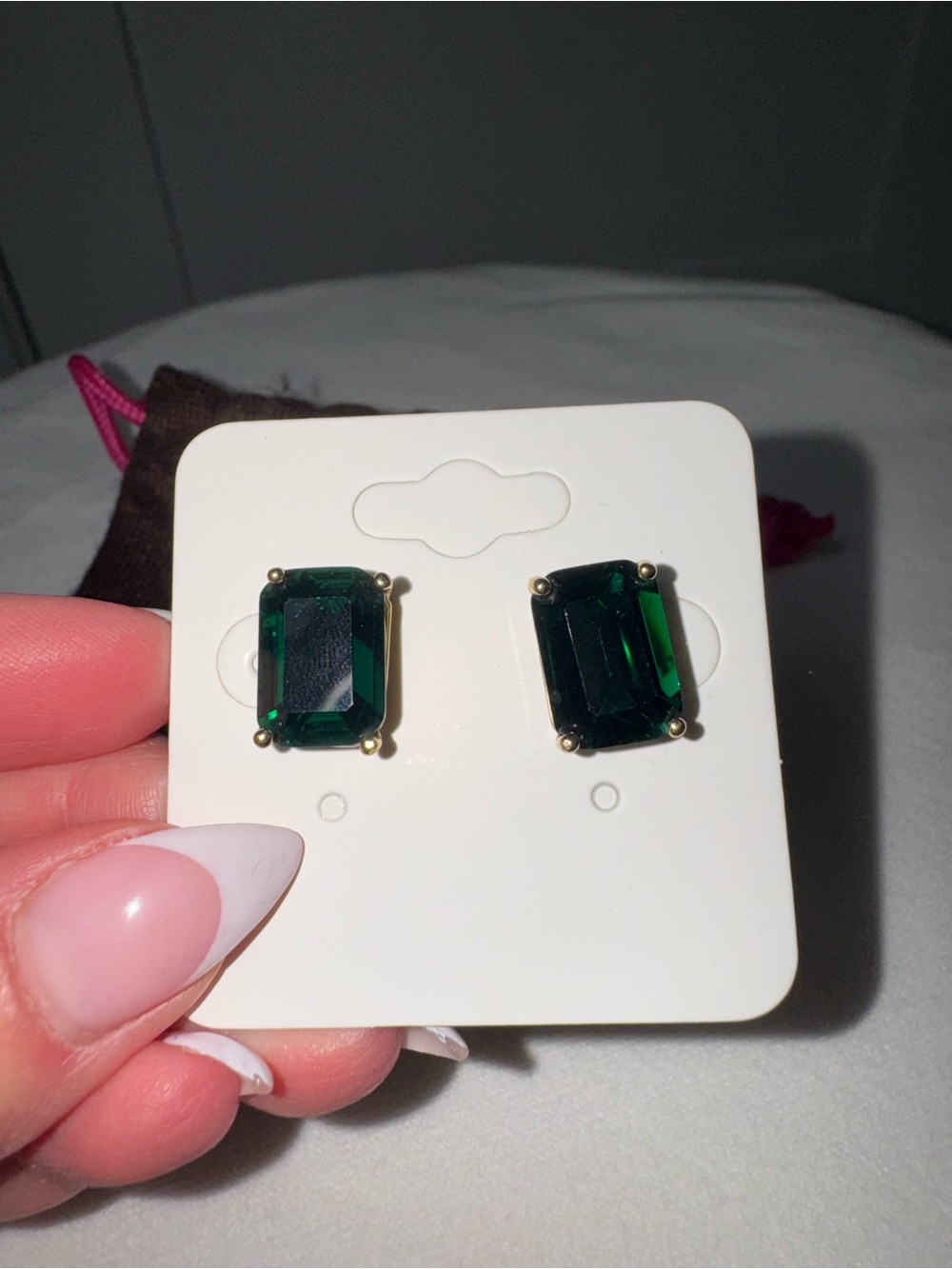 Kate Spade Victoria Studs - Picture 3 of 8